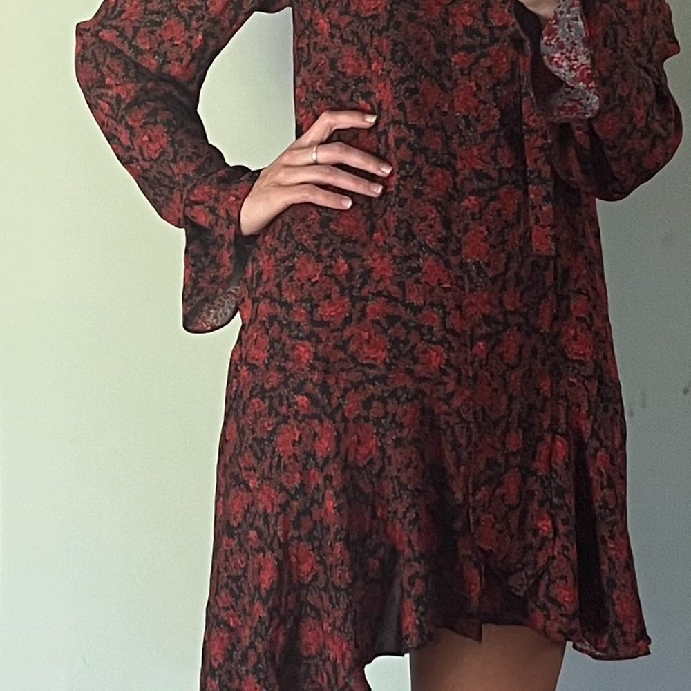 Magda Butrym Haifa Cold-Shoulder Floral-Print Tie-Neck Silk Dress - Picture 4 of 5